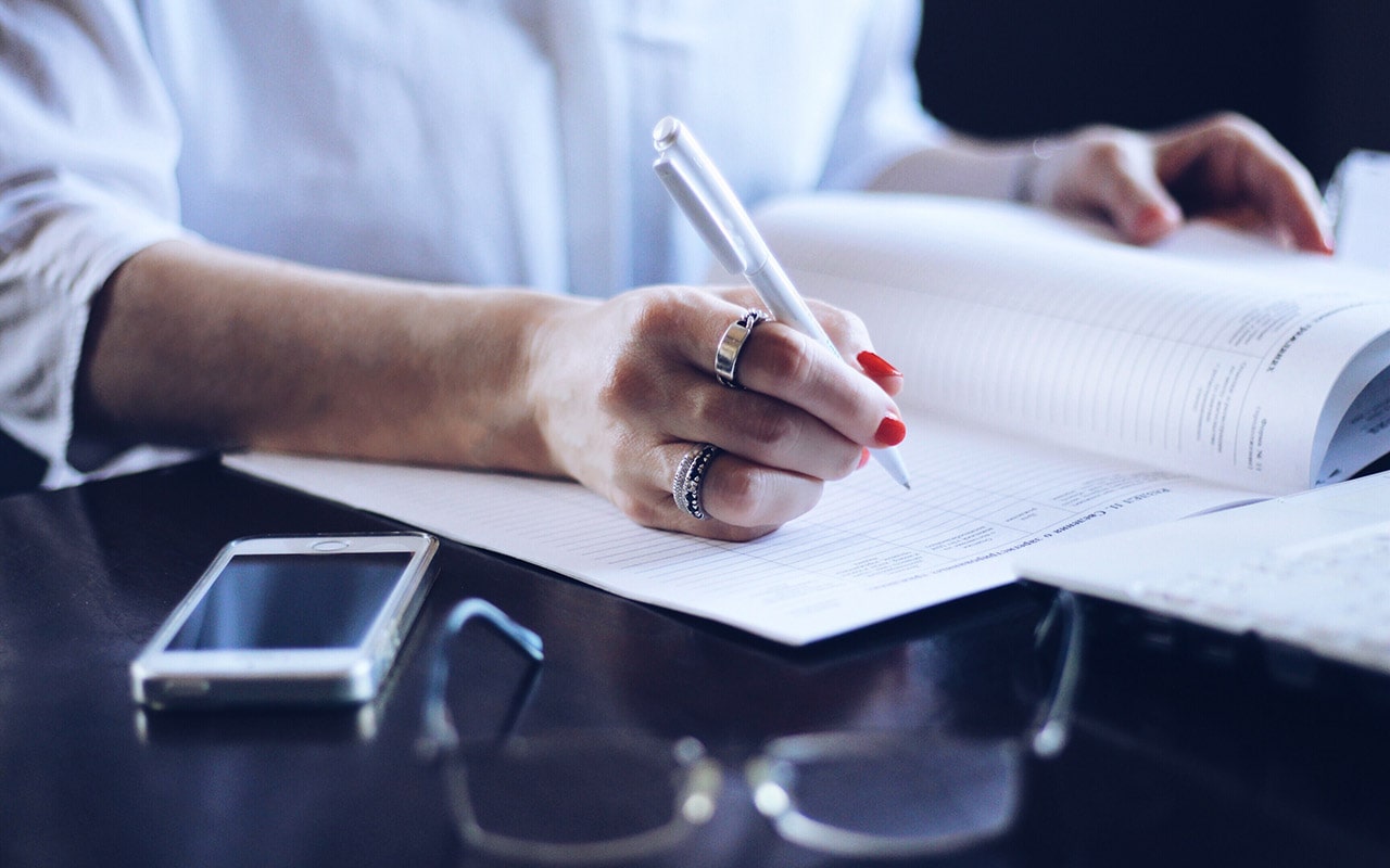 business-signatures-min business signatures min